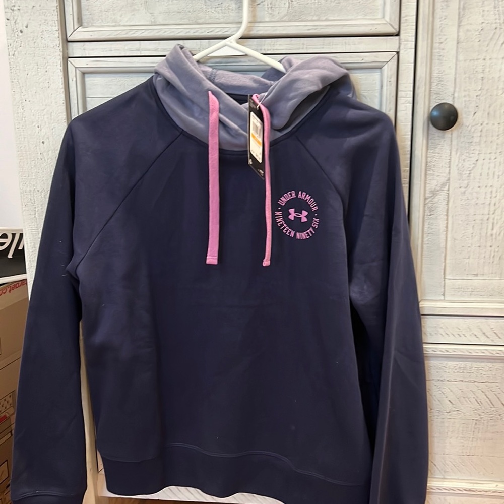 NWT under armour hoodie